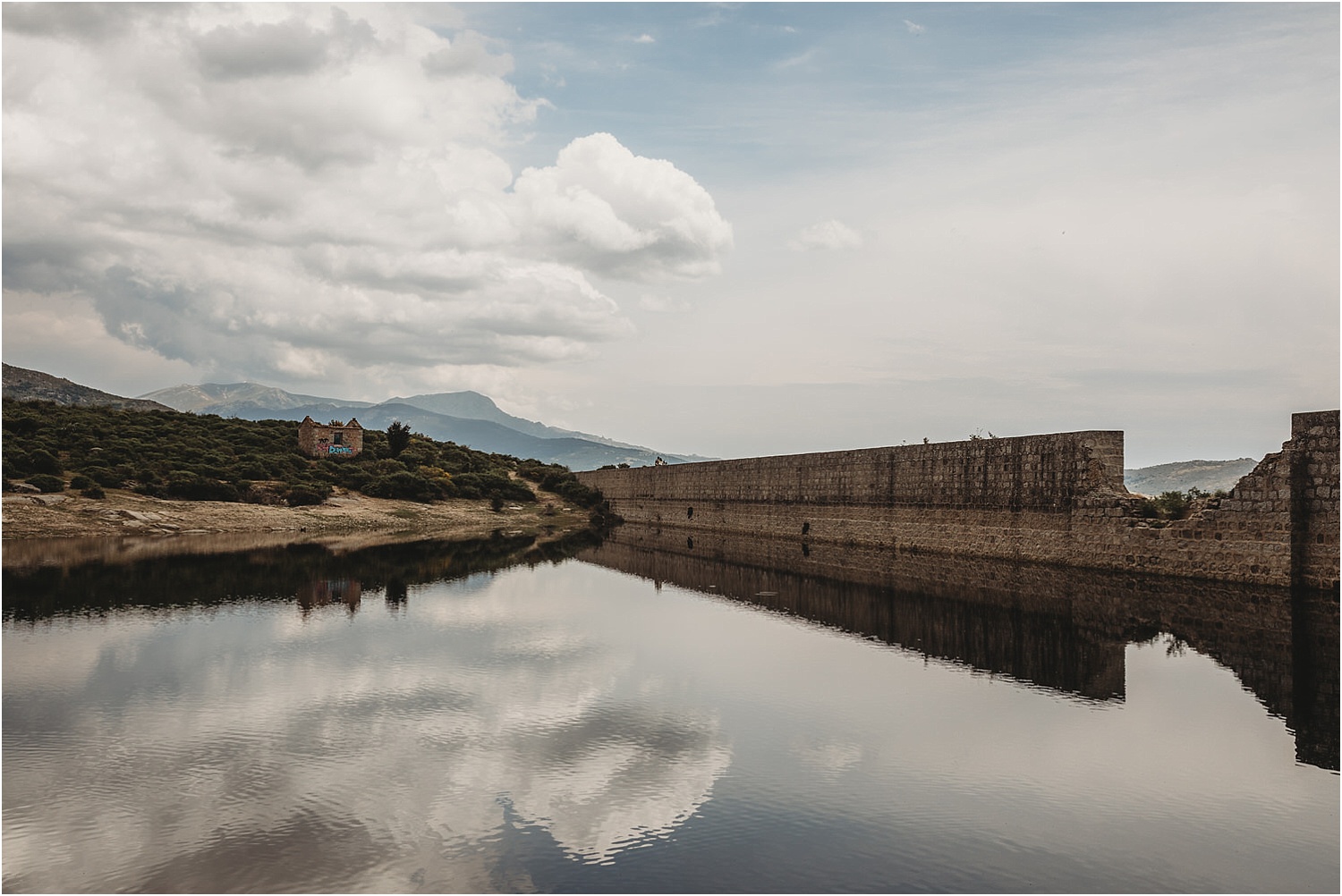 Fotografo de parejas en la Sierra de Guadarrama y la comunidad de Madrid.