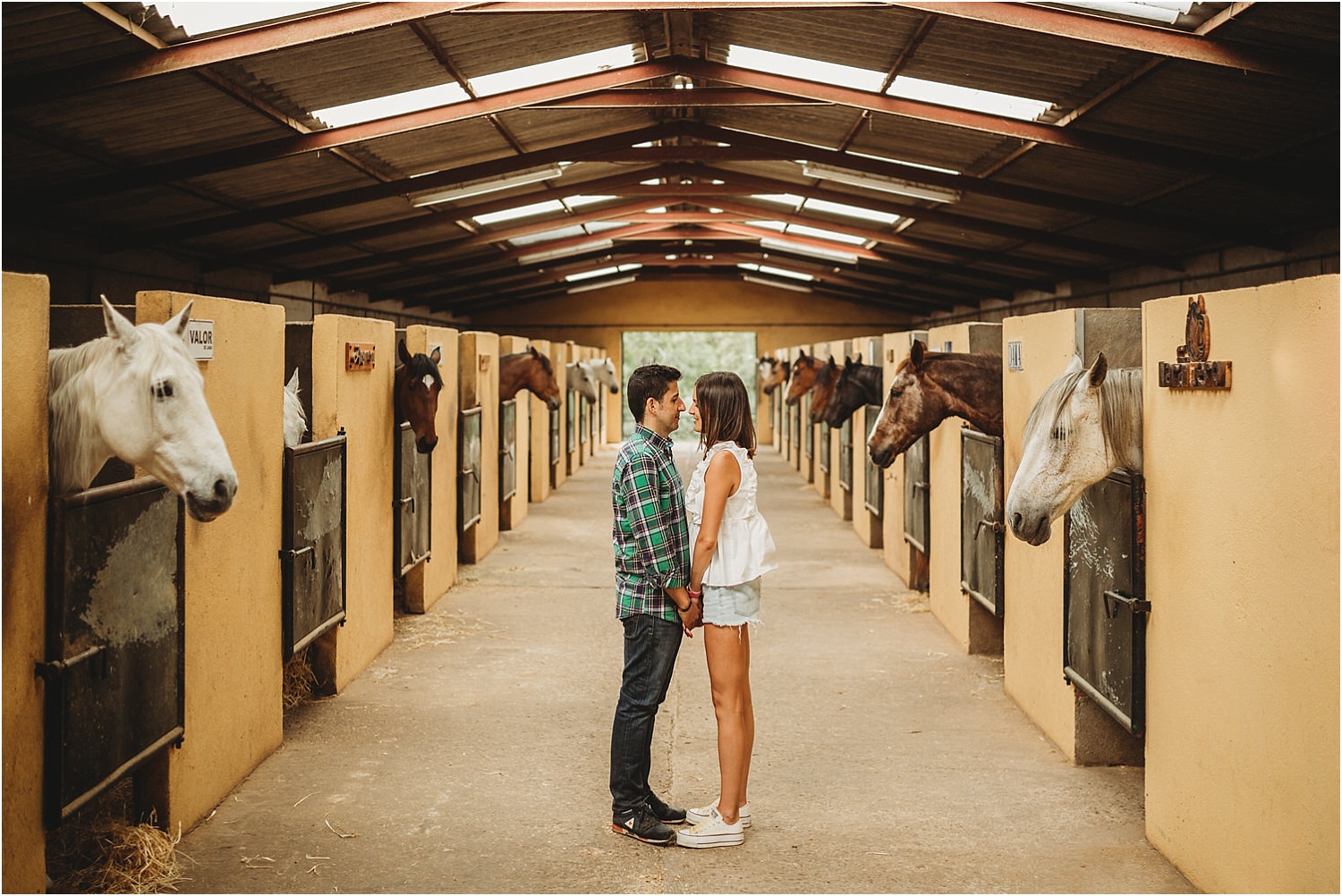 Sesión fotográfica preboda a caballo en Los Molinos