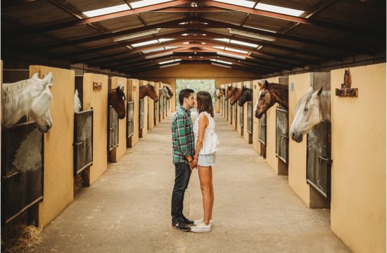 Sesión de pareja a caballo en Madrid y la Sierra de Guadarrama.