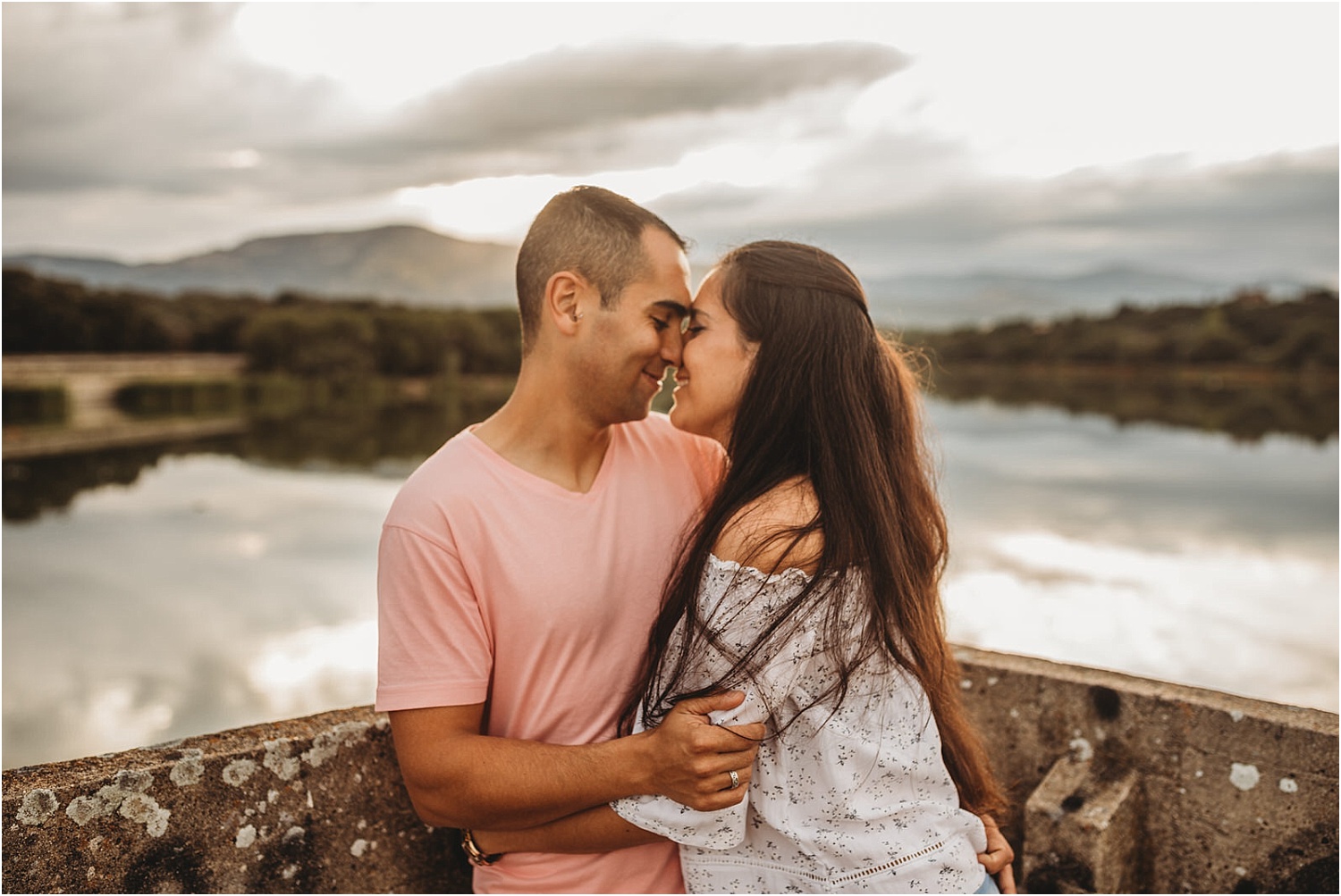 sesión de preboda al atardecer