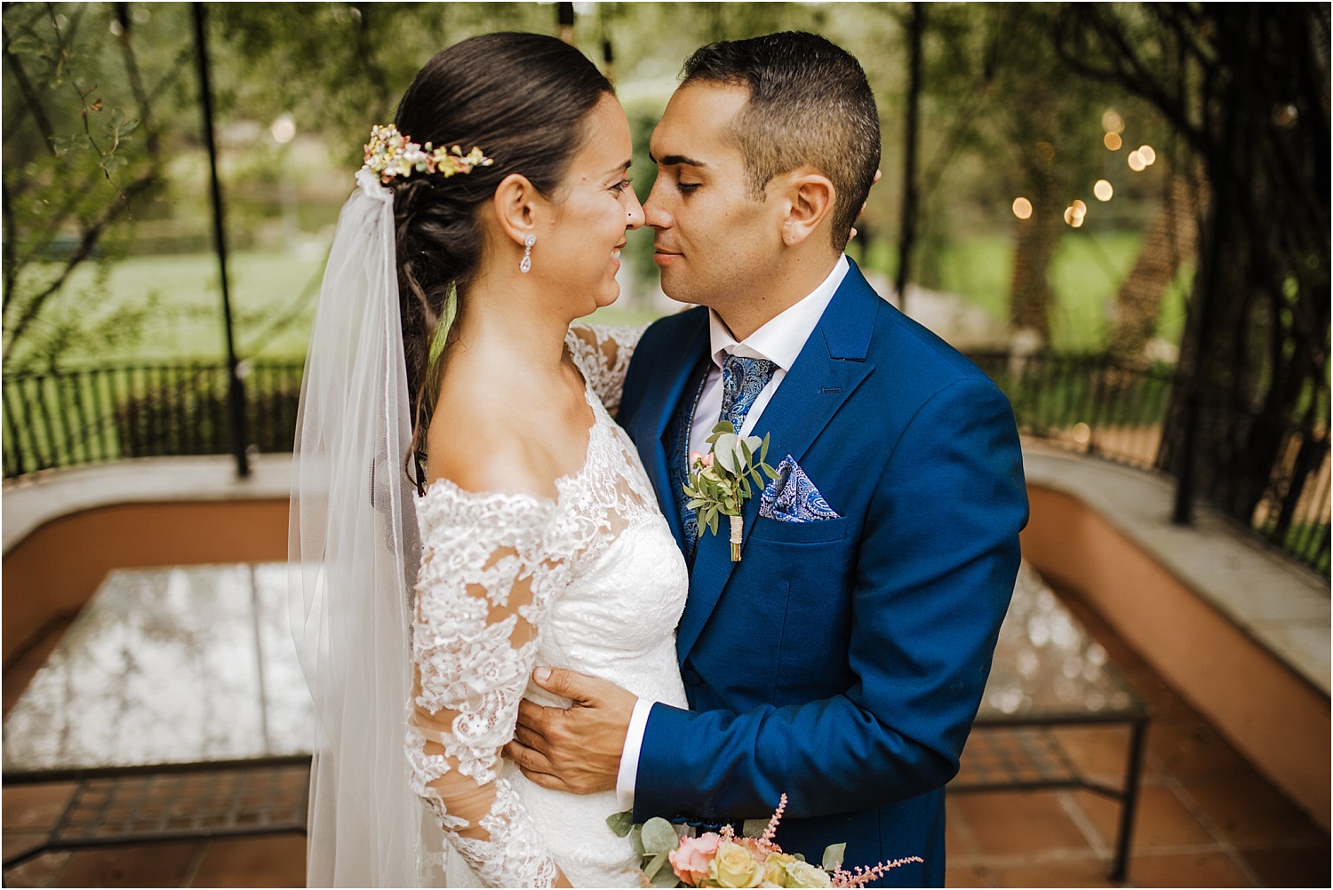 pareja de recién casados en peralejo