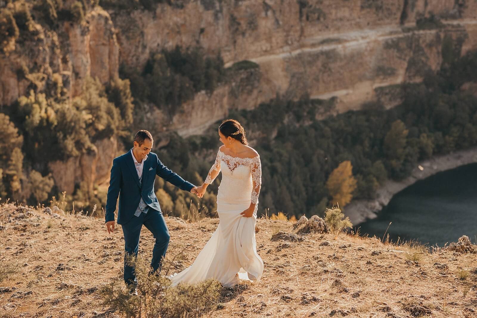 Sesión de fotos de recién casados en las Hoces del río Duratón