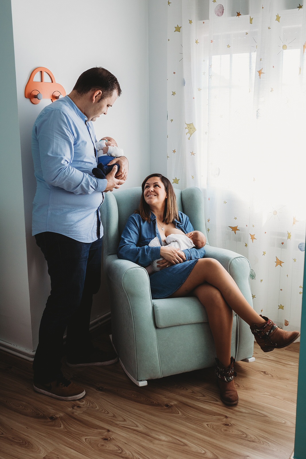 Sesión de fotos de mellizos en casa