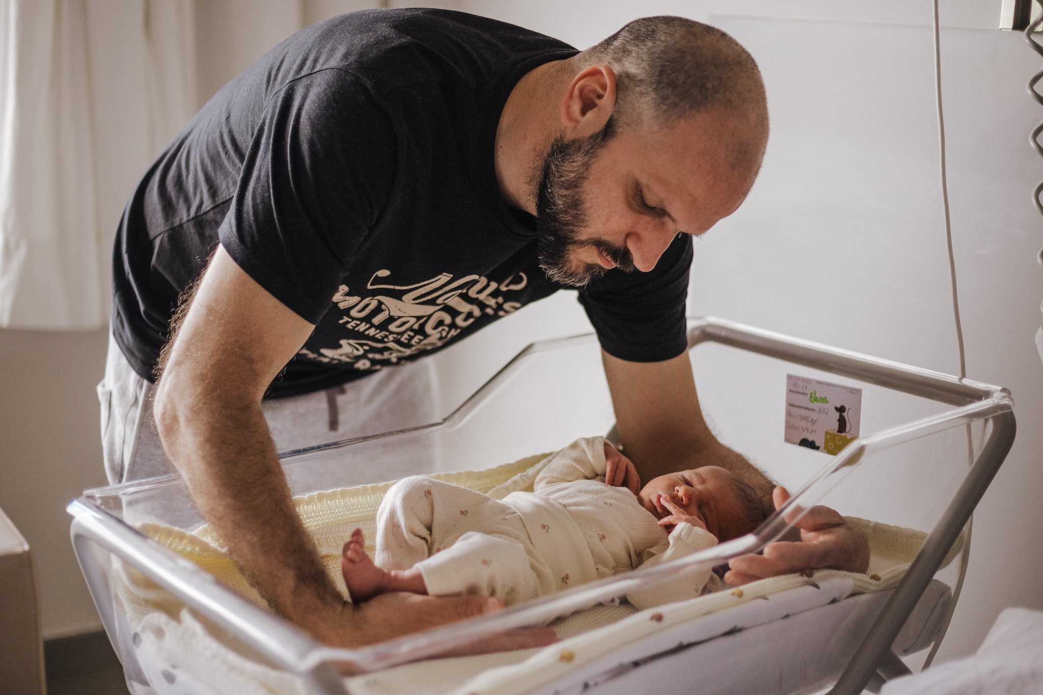 Sesión de fotos de tu bebé recién llegado al mundo en el hospital